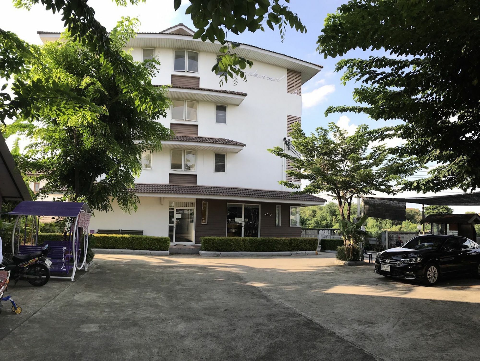 Ruan Plaisoi Apartment Бангкок Экстерьер фото